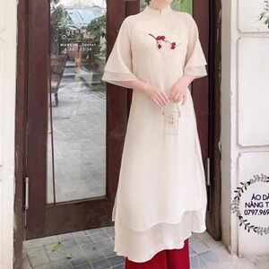 Modern Vietnamese dress (ao dai) size large